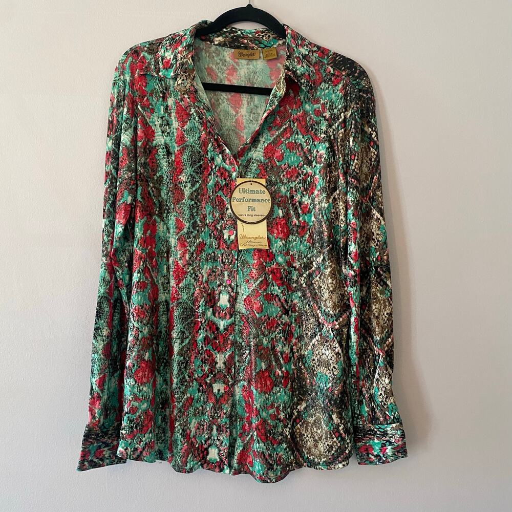 NWT Wrangler Pink Blue Deadstock Shimmer Snakeskin Button Down Women size Large